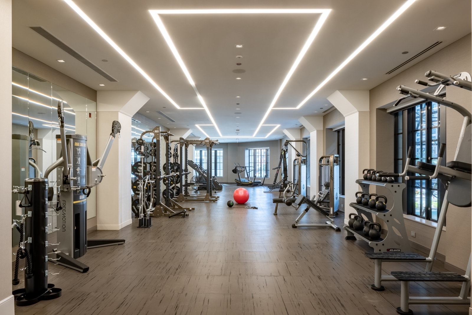 435 N Michigan Avenue, #1703, Chicago, IL 60611