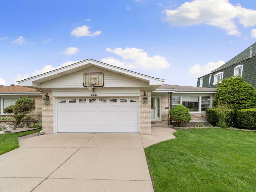 Property photo for 4716 N Thatcher Avenue, Norridge, IL