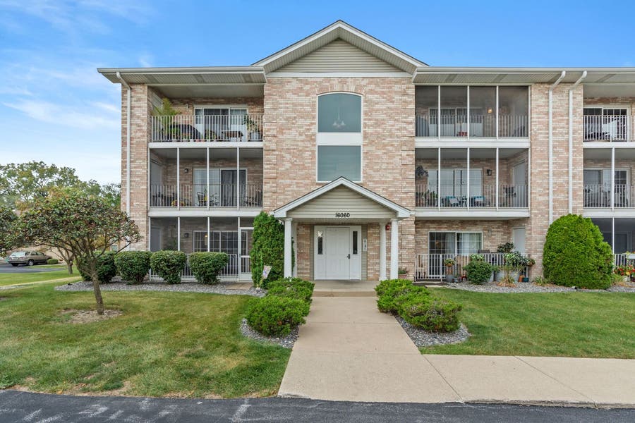 Property photo for 16060 Crystal Creek Drive, #1A, Orland Park, IL