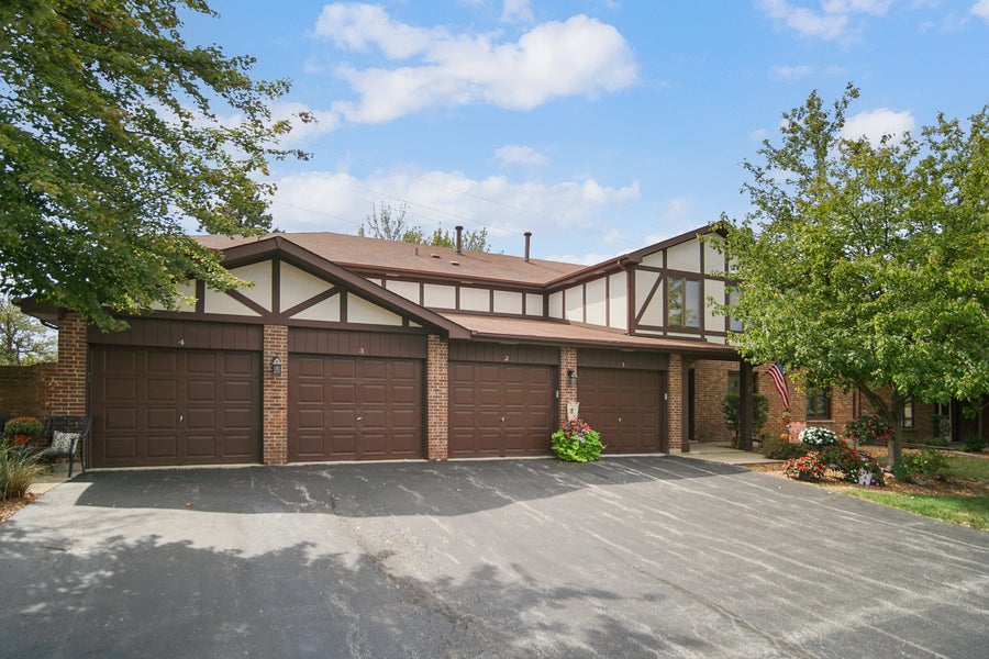 Property photo for 9809 Mill Drive W, #B2, Palos Park, IL