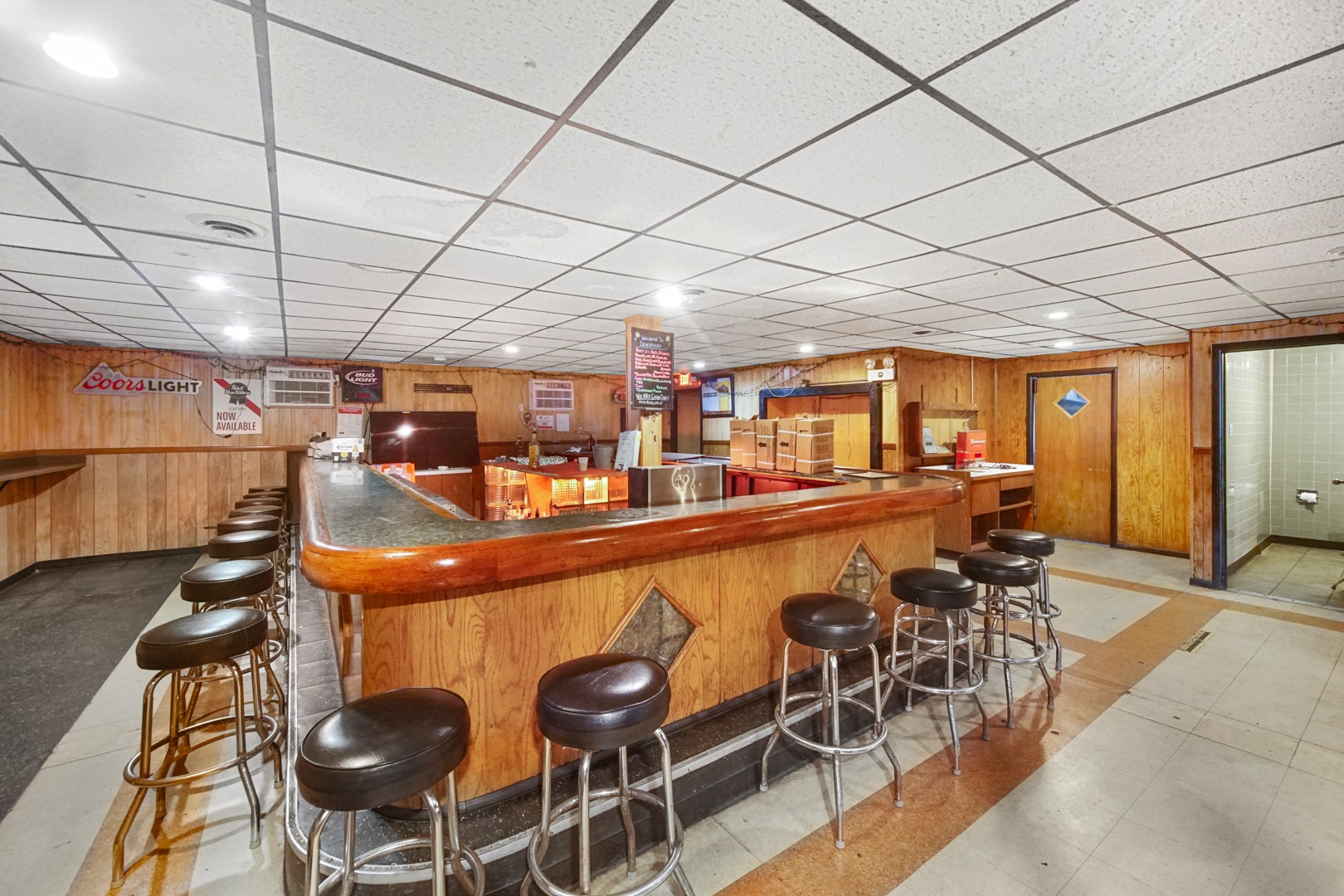 18301 Oak Park Avenue, Tinley Park, IL 60477