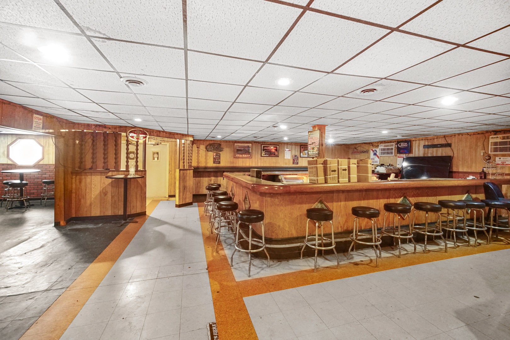 18301 Oak Park Avenue, Tinley Park, IL 60477