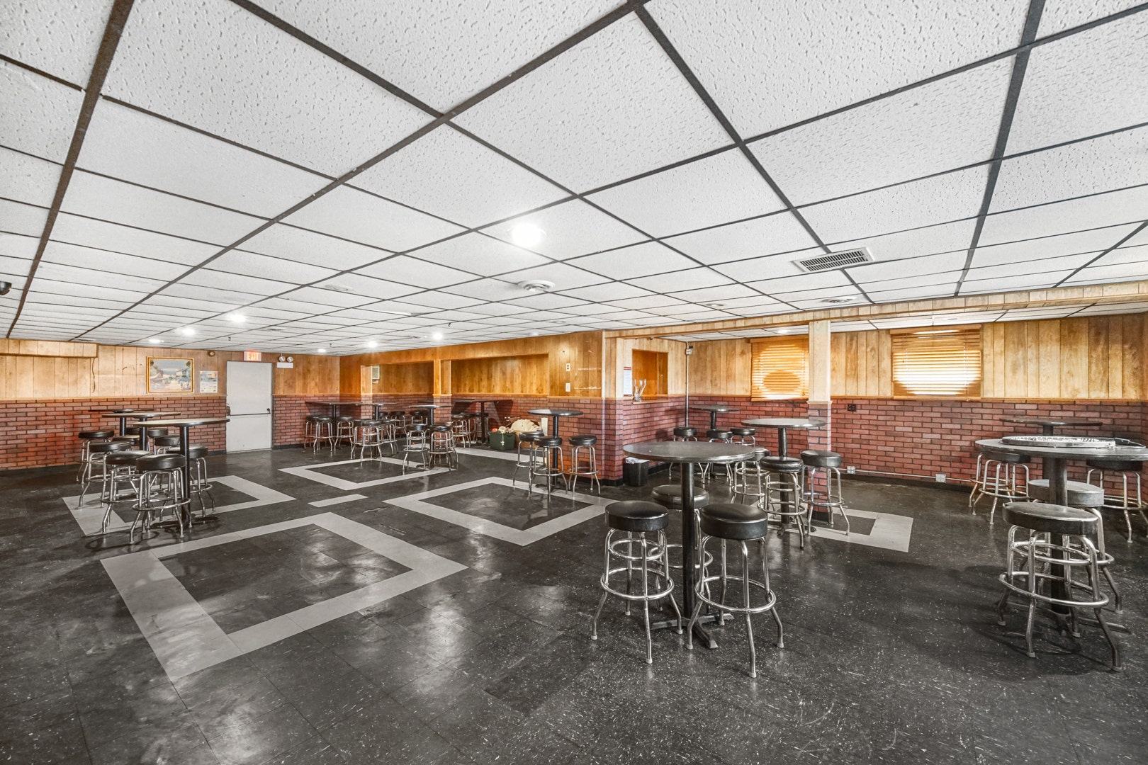 18301 Oak Park Avenue, Tinley Park, IL 60477