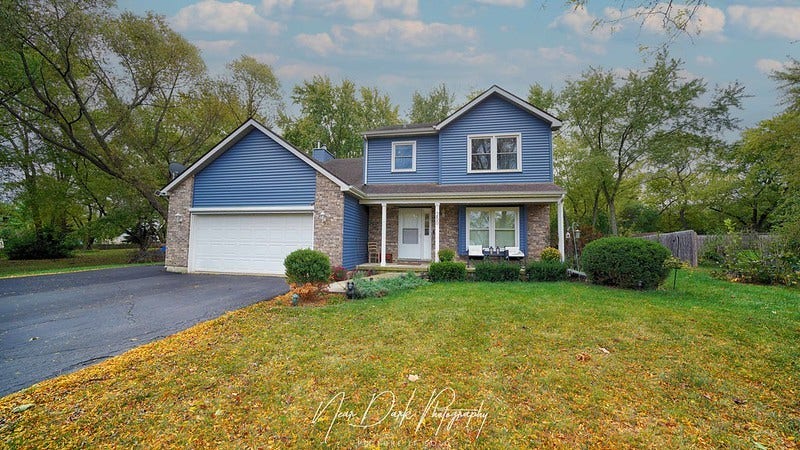 Property photo for 250 Quail Circle, Lindenhurst, IL