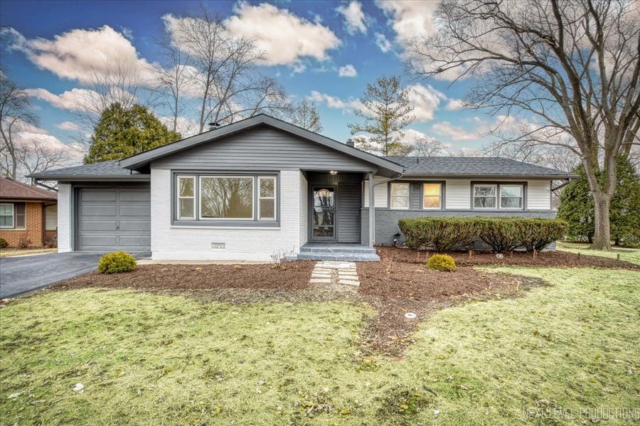 Property photo for 6673 Blackstone Drive, Downers Grove, IL