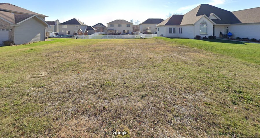 Property photo for 270 Aspen Drive, Beecher, IL