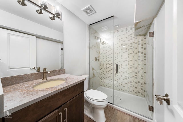11174 Tuscany Lane, Lemont, IL 60439
