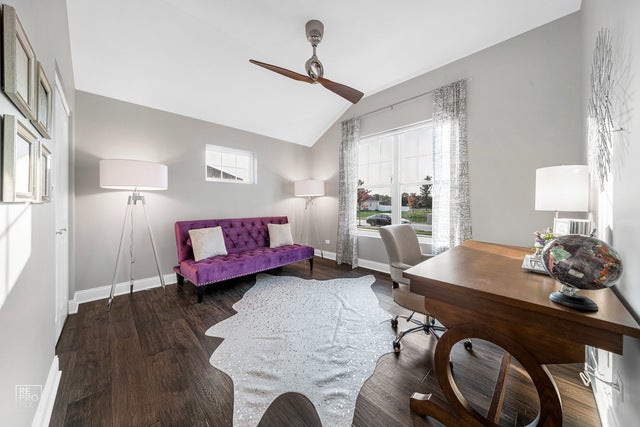 11174 Tuscany Lane, Lemont, IL 60439