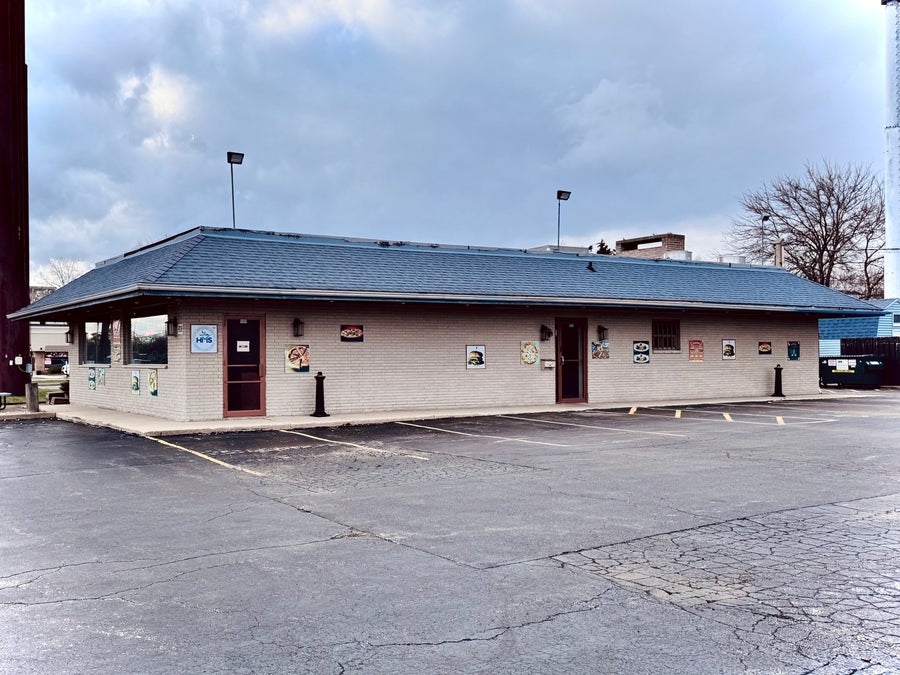 Property photo for 908 E Roosevelt Road, Lombard, IL