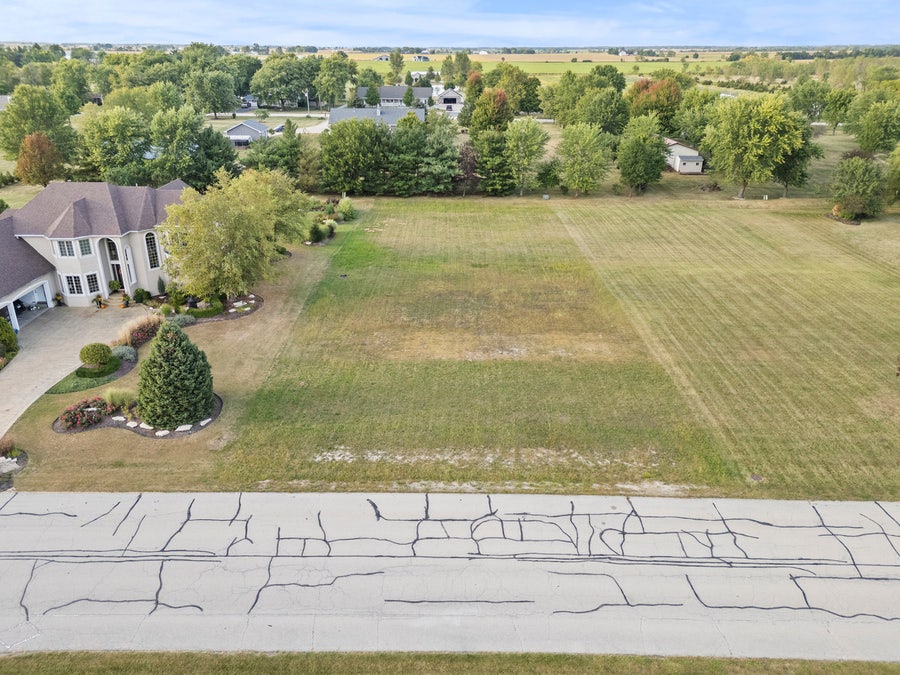 Property photo for 2813 Ninovan Lane, Minooka, IL