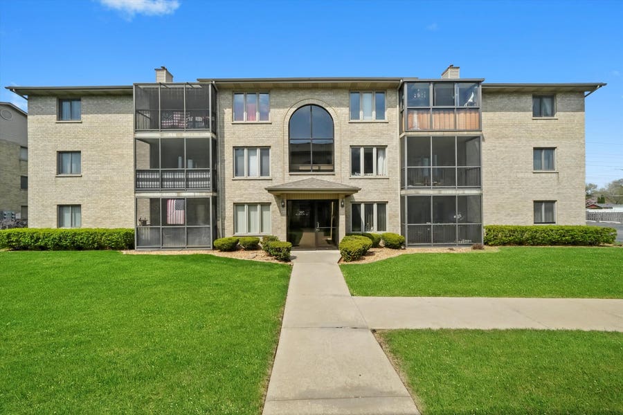 Property photo for 5017 139th Place, #712, Crestwood, IL