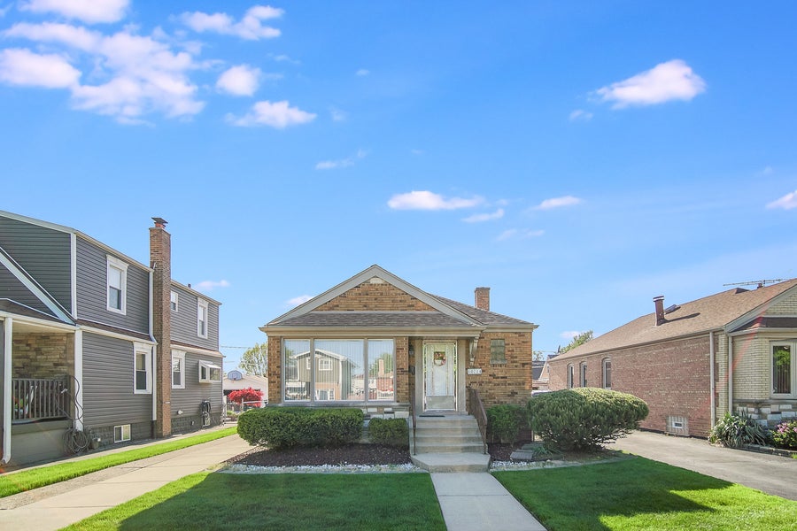 Property photo for 10714 S Central Park Avenue, Chicago, IL