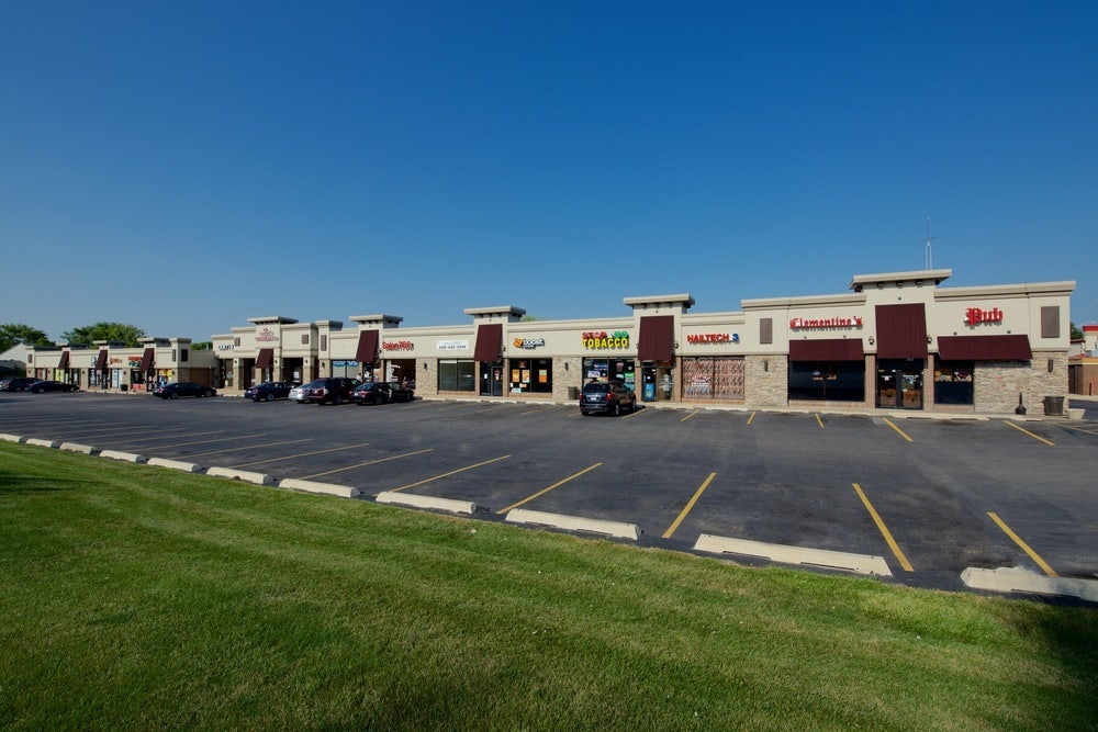 359 N Schmidt Road, Bolingbrook, IL 60440 359 N Schmidt Road, Bolingbrook, IL 60440