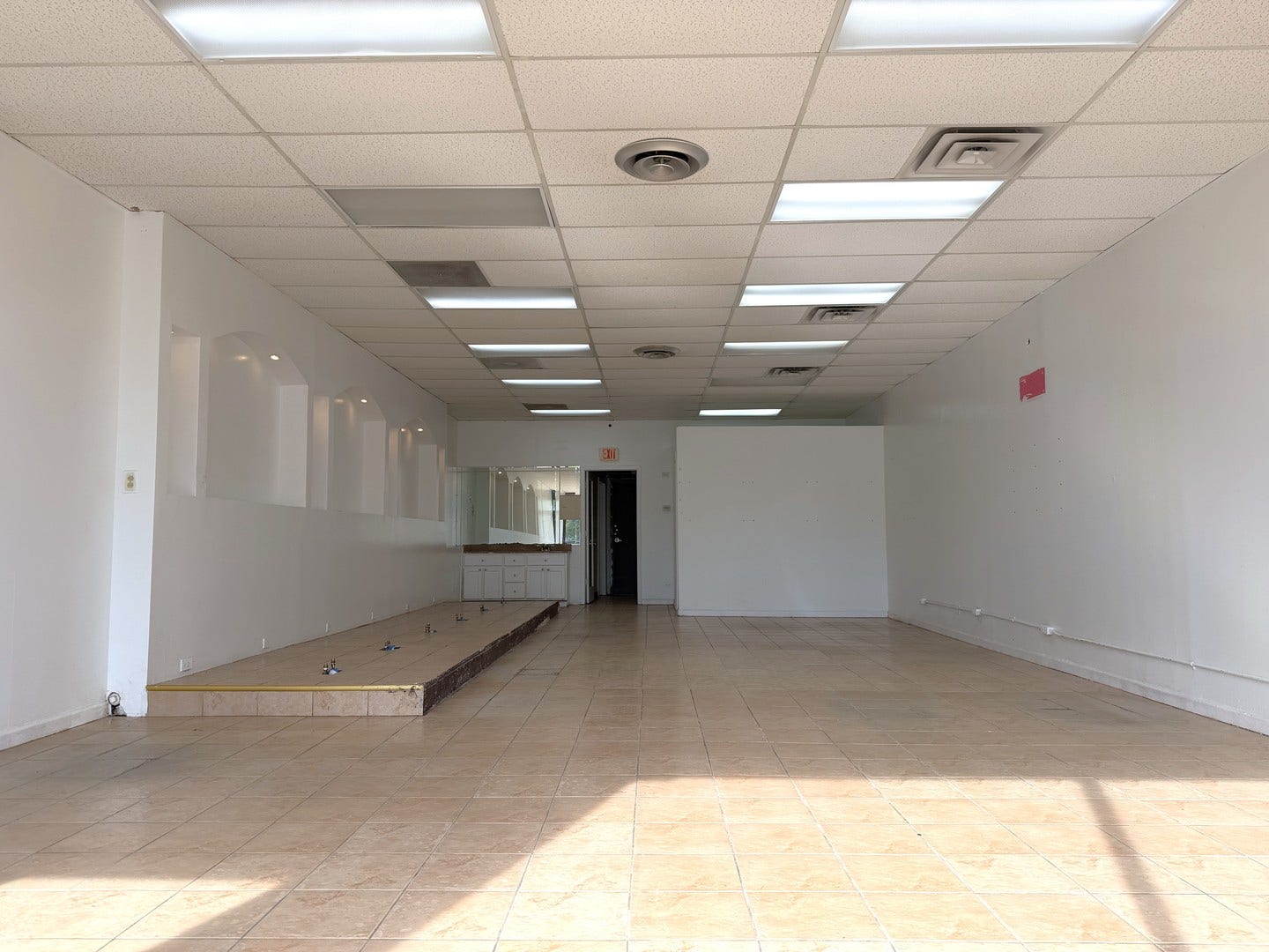 359 N Schmidt Road, Bolingbrook, IL 60440 359 N Schmidt Road, Bolingbrook, IL 60440