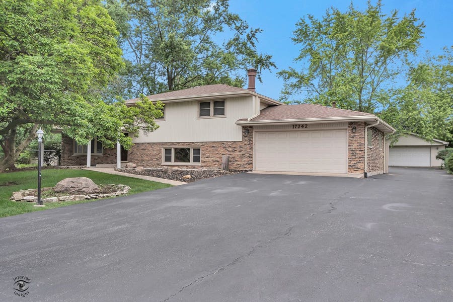 Property photo for 17242 Odell Avenue, Tinley Park, IL