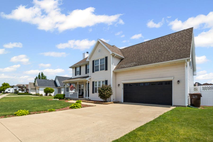 Property photo for 811 White Tail Bend, Manteno, IL