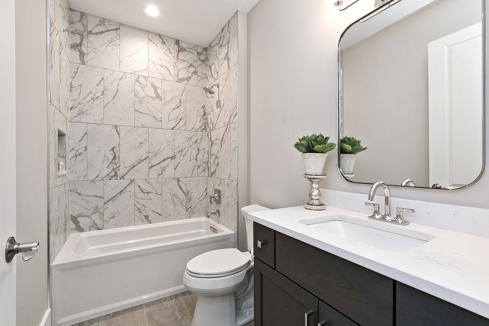 11049 Lizmore Lane, #40B, Orland Park, IL 60467 11049 Lizmore Lane, #40B, Orland Park, IL 60467