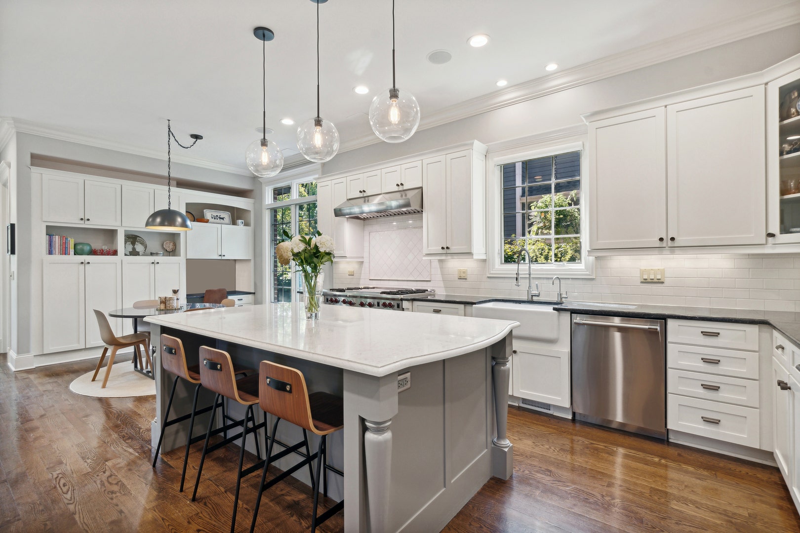 438 Birch Street, Winnetka, IL 60093 438 Birch Street, Winnetka, IL 60093