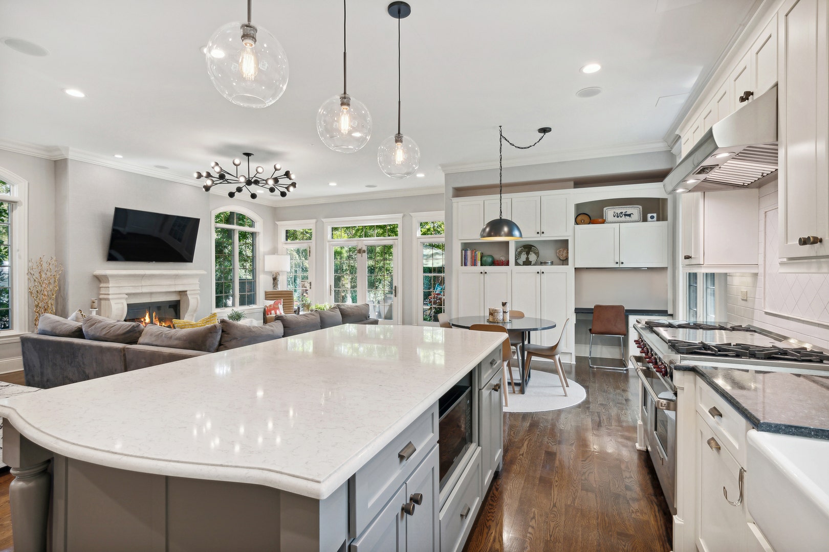 438 Birch Street, Winnetka, IL 60093 438 Birch Street, Winnetka, IL 60093