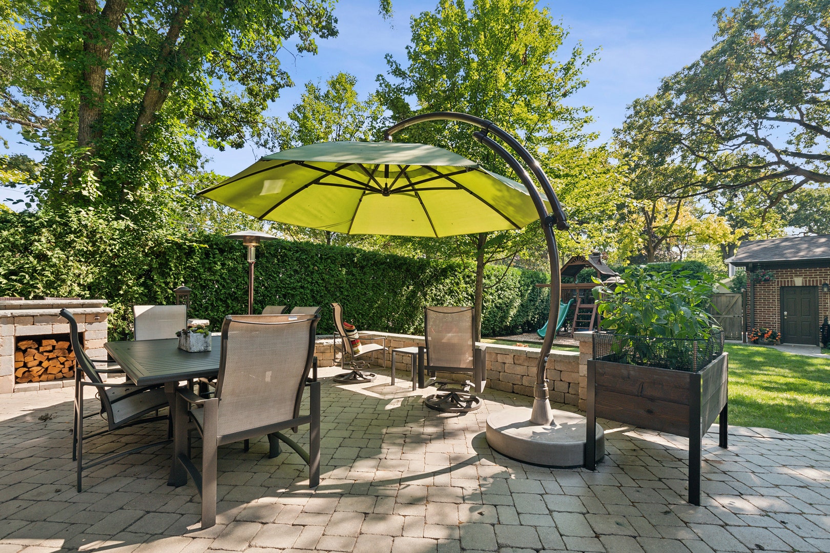 438 Birch Street, Winnetka, IL 60093 438 Birch Street, Winnetka, IL 60093