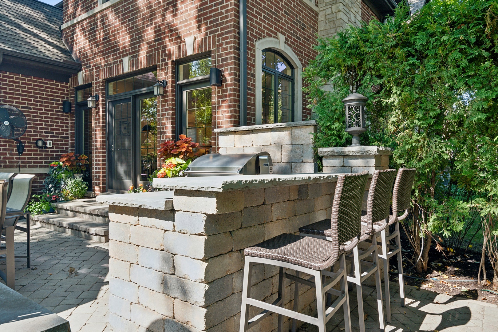 438 Birch Street, Winnetka, IL 60093 438 Birch Street, Winnetka, IL 60093