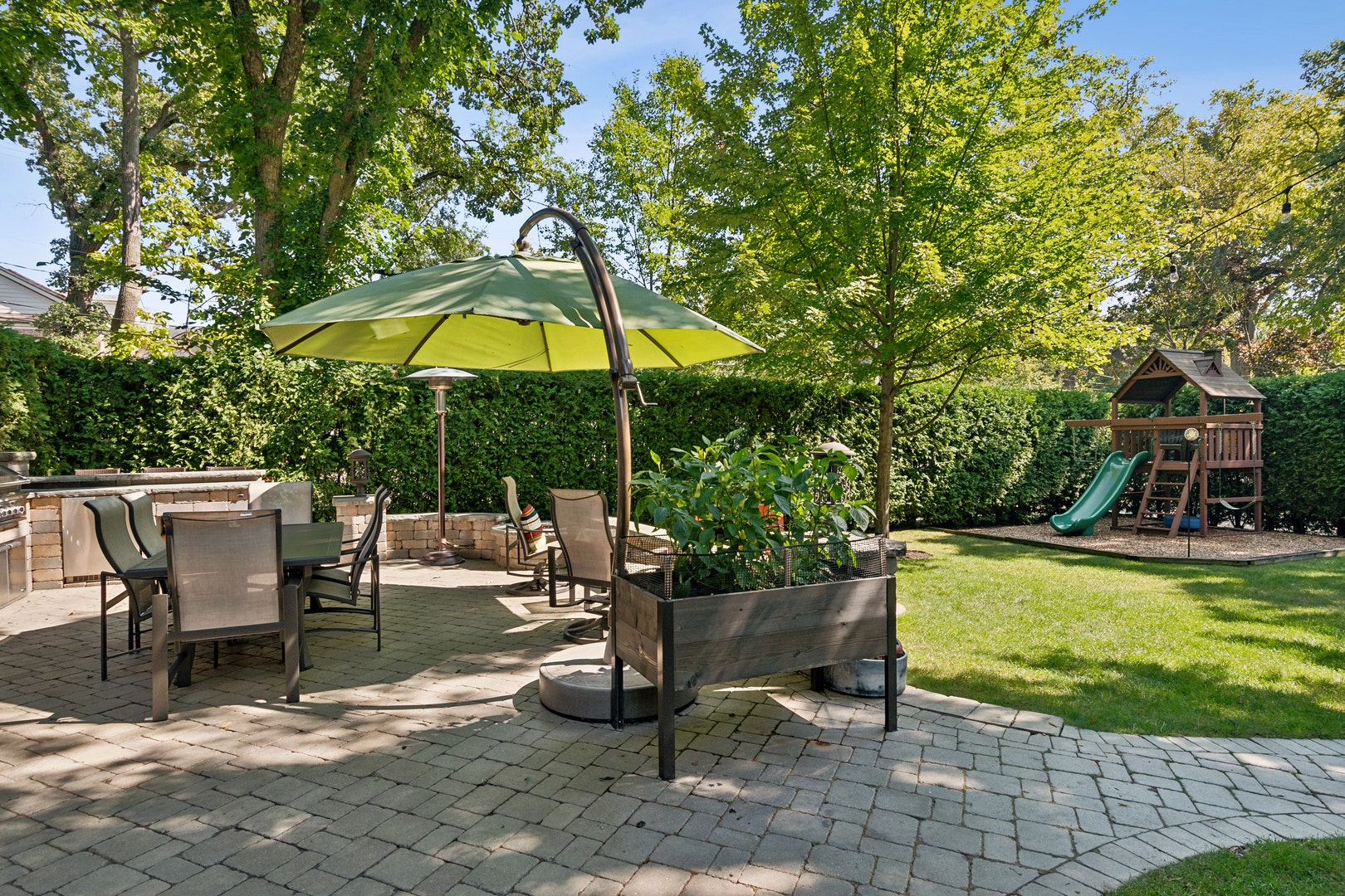 438 Birch Street, Winnetka, IL 60093 438 Birch Street, Winnetka, IL 60093