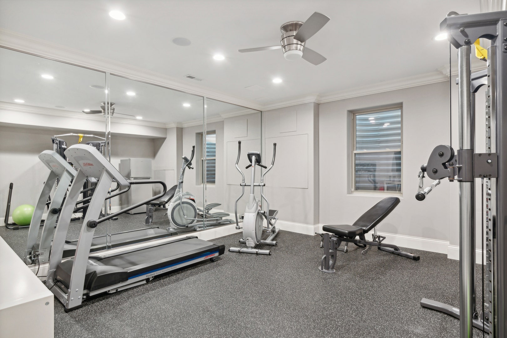 438 Birch Street, Winnetka, IL 60093 438 Birch Street, Winnetka, IL 60093