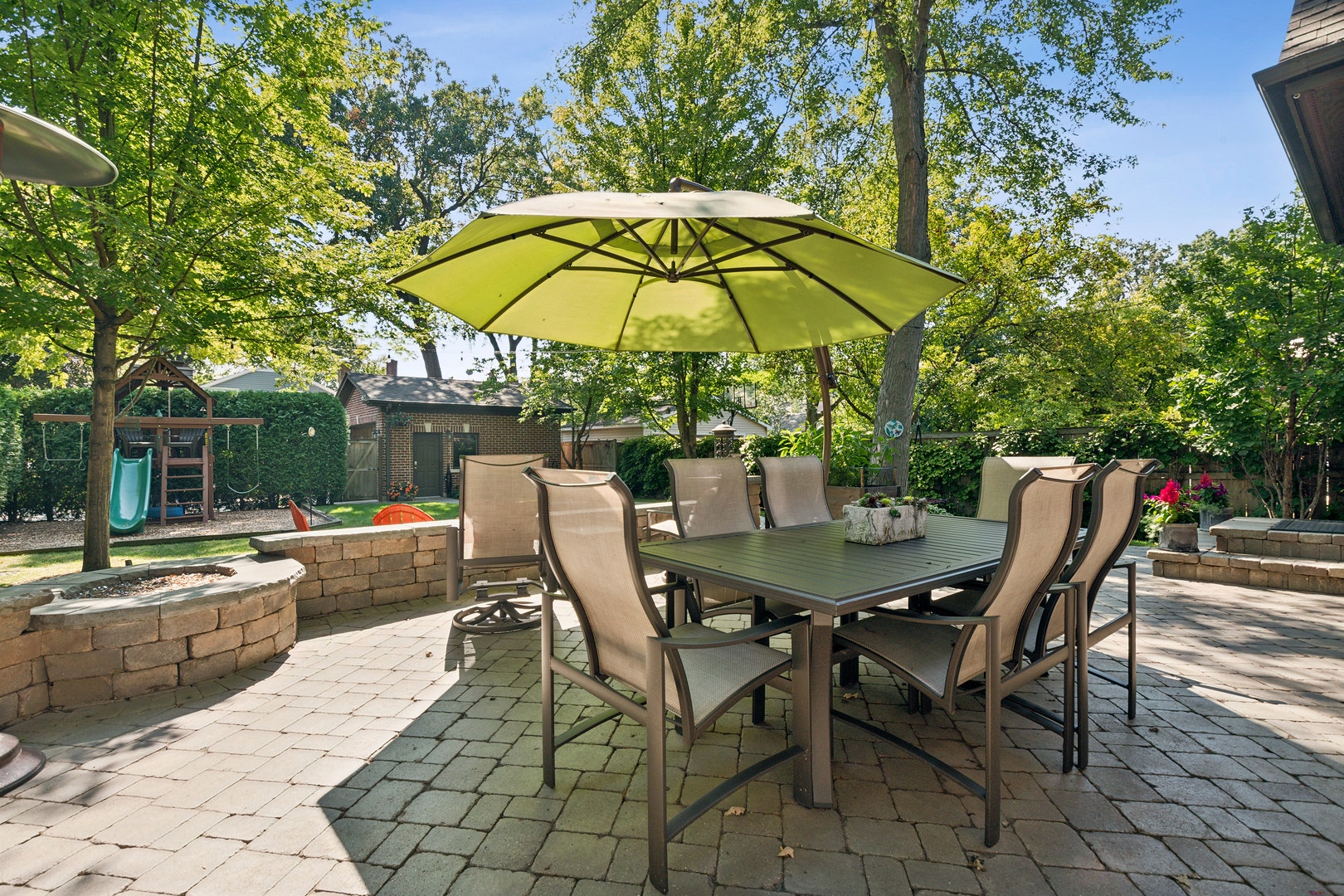 438 Birch Street, Winnetka, IL 60093 438 Birch Street, Winnetka, IL 60093