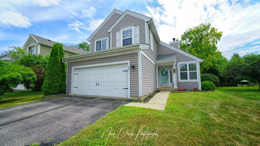 Property photo for 681 E Peachtree Lane, Round Lake Beach, IL