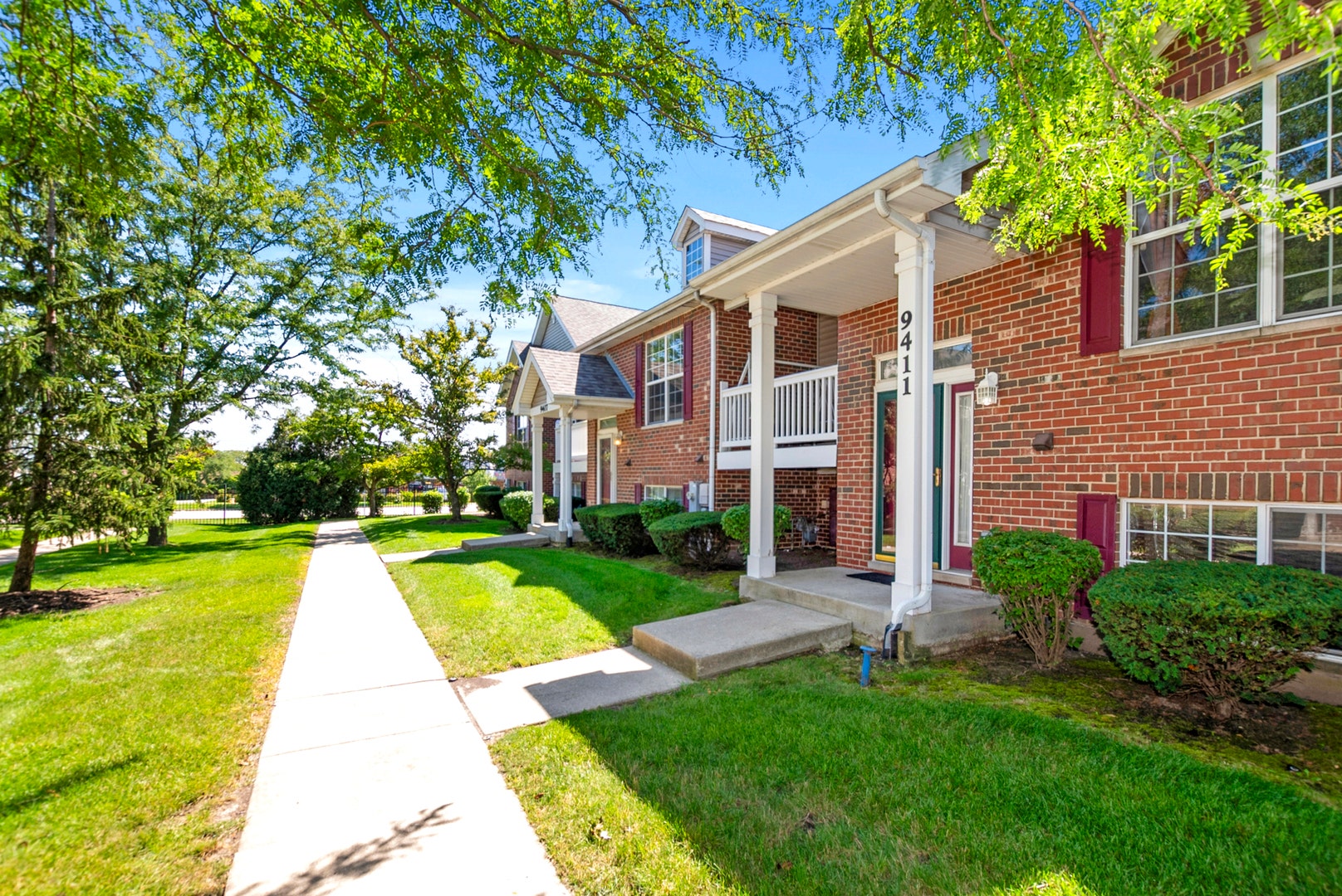 9411 Albany Court, Orland Park, IL 60467 9411 Albany Court, Orland Park, IL 60467