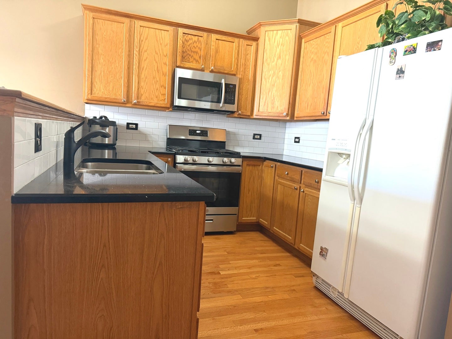 9411 Albany Court, Orland Park, IL 60467 9411 Albany Court, Orland Park, IL 60467