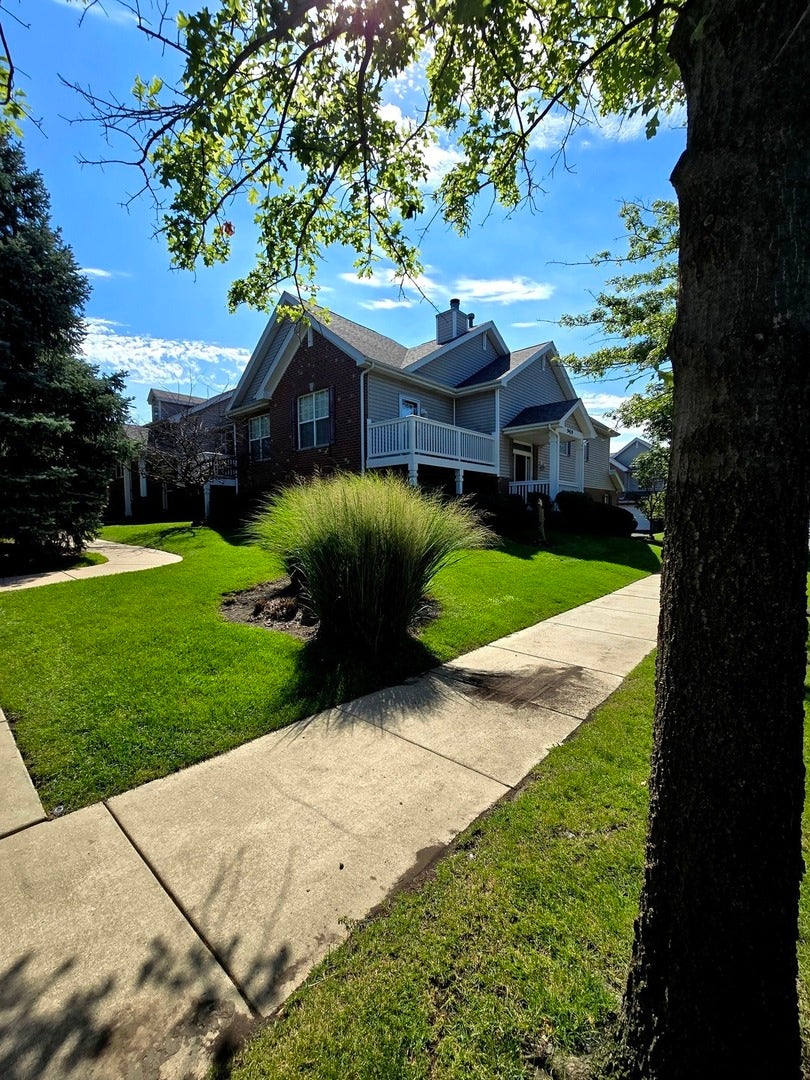 9411 Albany Court, Orland Park, IL 60467 9411 Albany Court, Orland Park, IL 60467