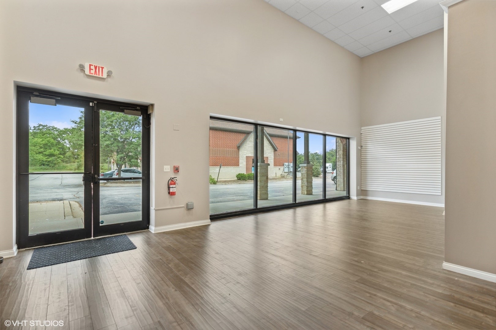 550 W Boughton Road, Bolingbrook, IL 60440