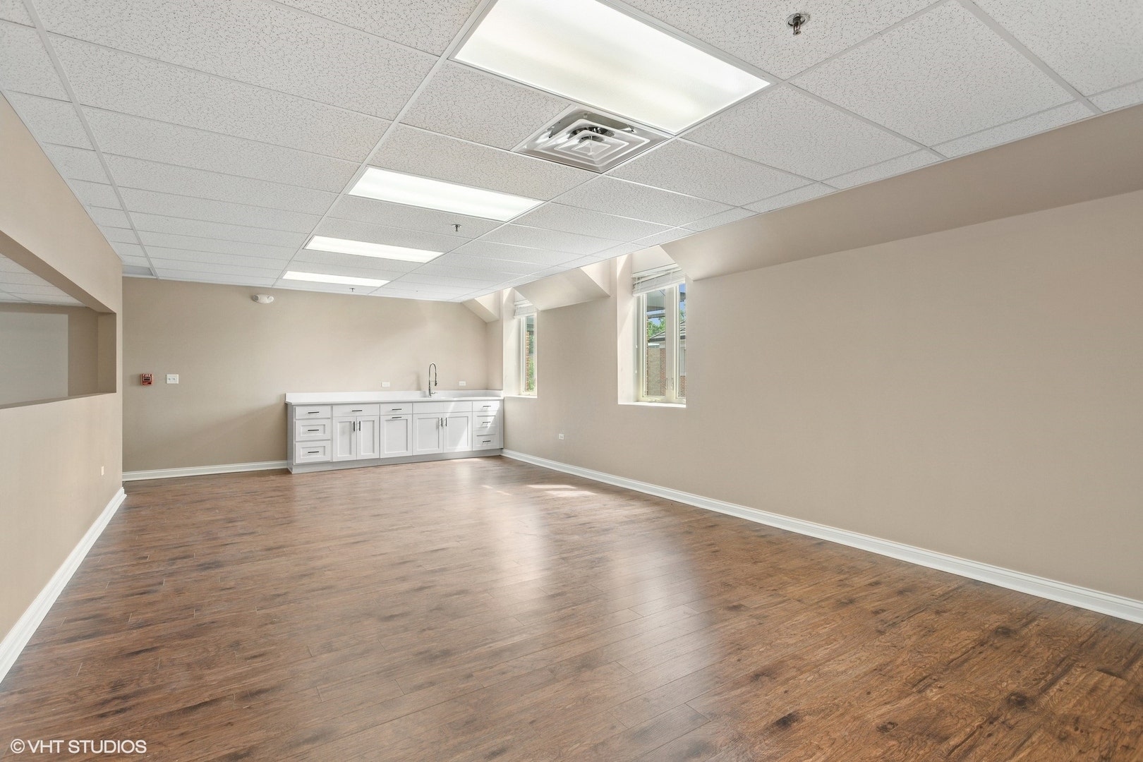 550 W Boughton Road, Bolingbrook, IL 60440