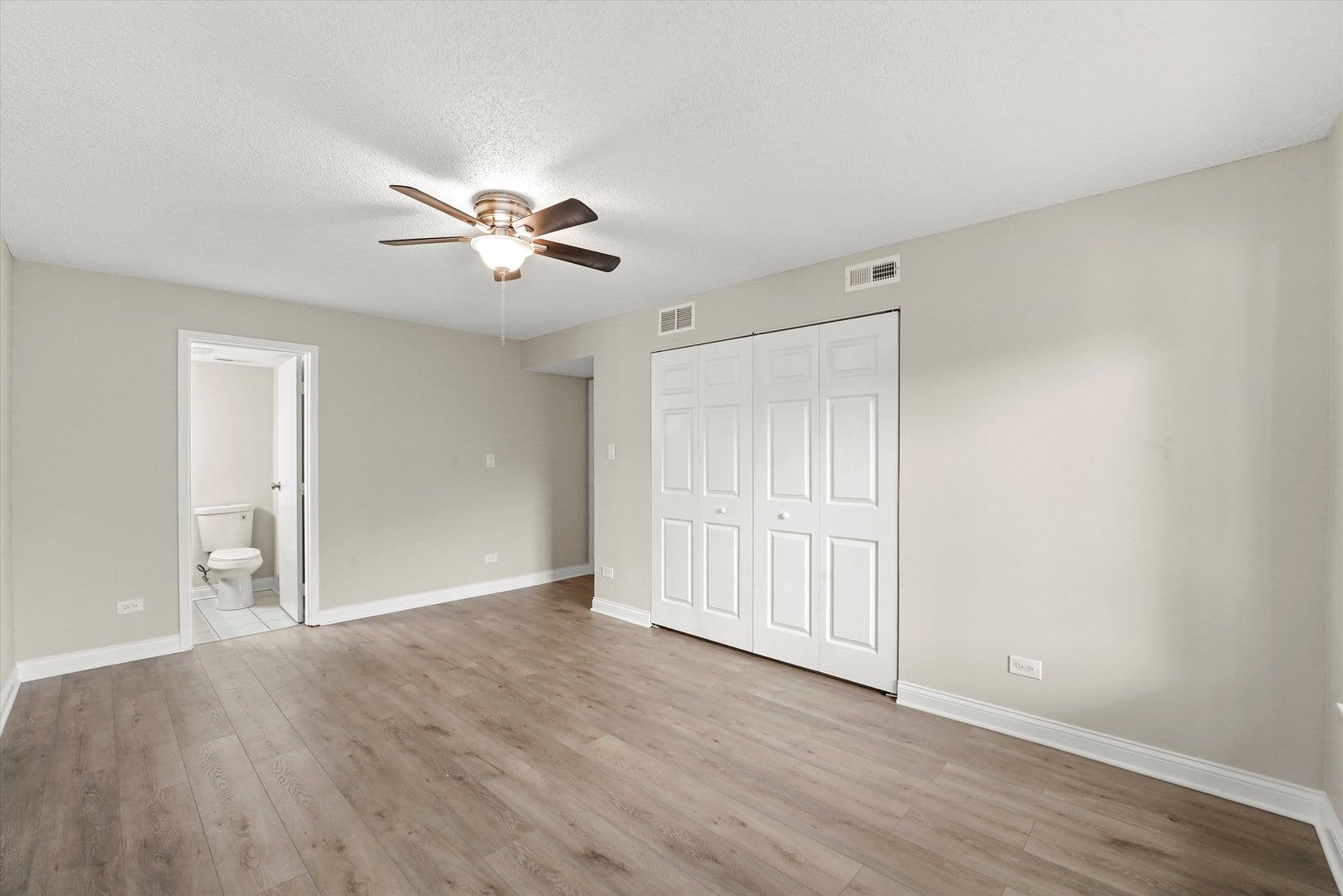 15713 Orlan Brook Drive, #98, Orland Park, IL 60462 15713 Orlan Brook Drive, #98, Orland Park, IL 60462
