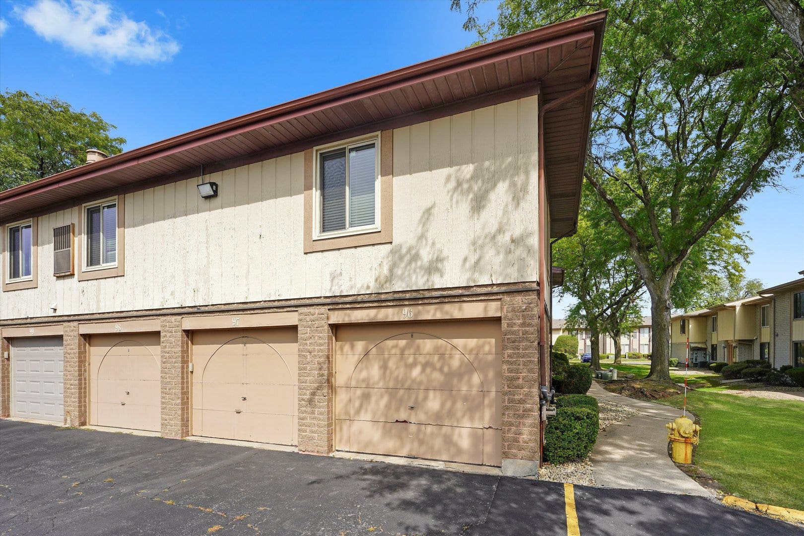 15713 Orlan Brook Drive, #98, Orland Park, IL 60462 15713 Orlan Brook Drive, #98, Orland Park, IL 60462