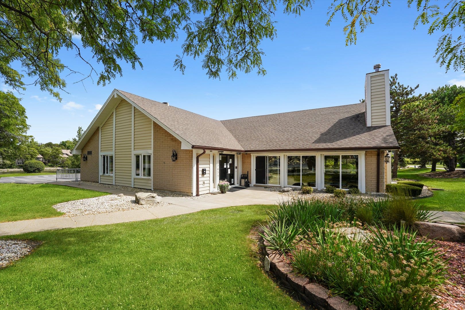 15713 Orlan Brook Drive, #98, Orland Park, IL 60462 15713 Orlan Brook Drive, #98, Orland Park, IL 60462