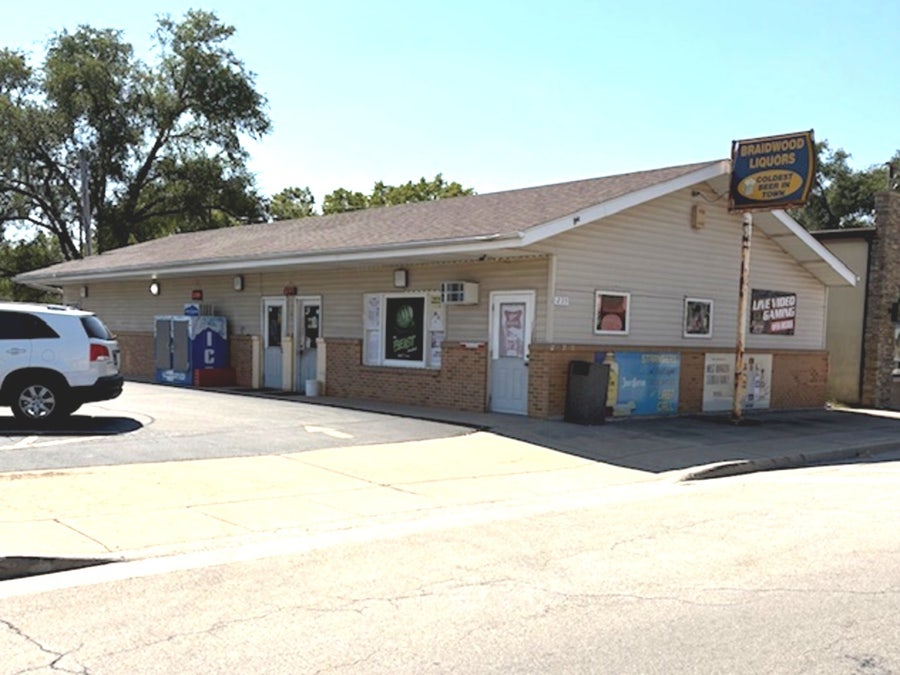 Property photo for 235 E Main Street, Braidwood, IL