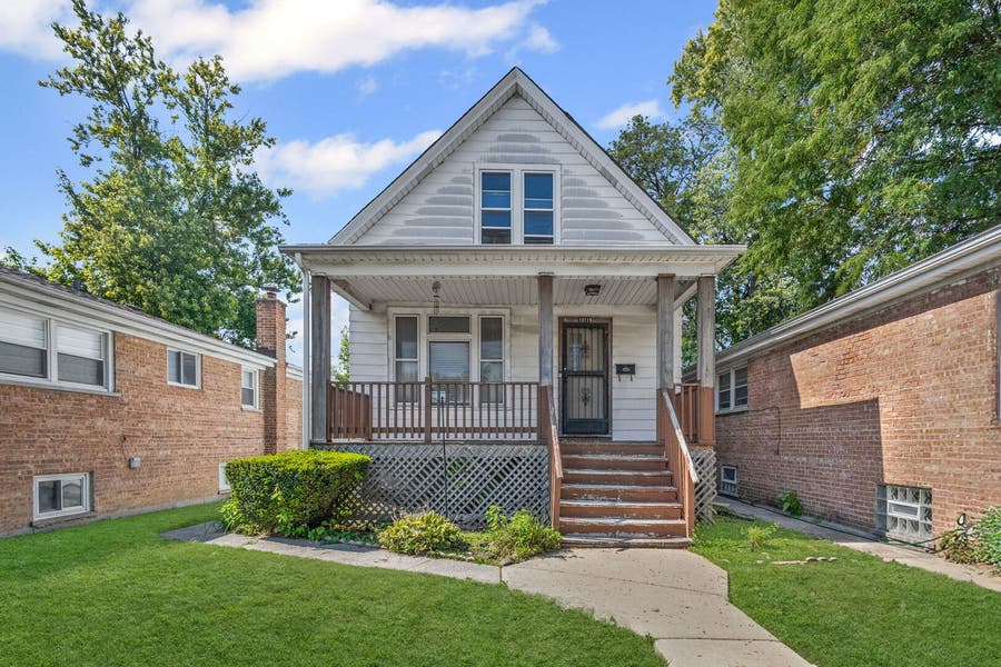 Property photo for 10116 S Malta Street, Chicago, IL