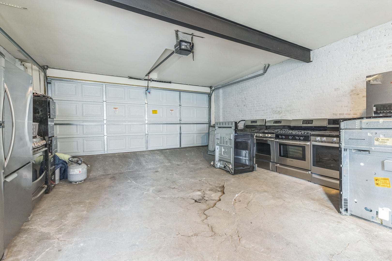 2913 W 63rd Street, Chicago, IL 60629 2913 W 63rd Street, Chicago, IL 60629