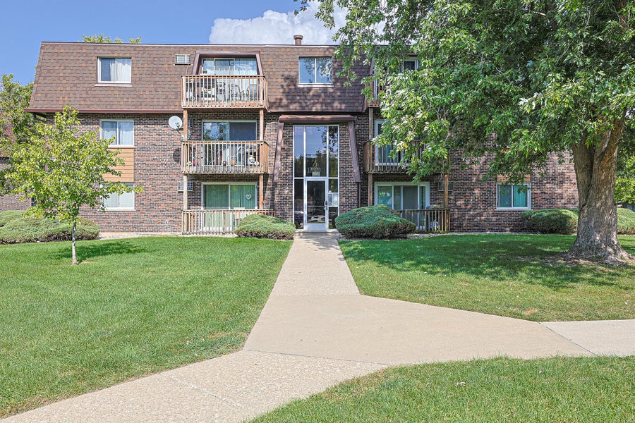 Property photo for 19380 Wolf Road, #6, Mokena, IL