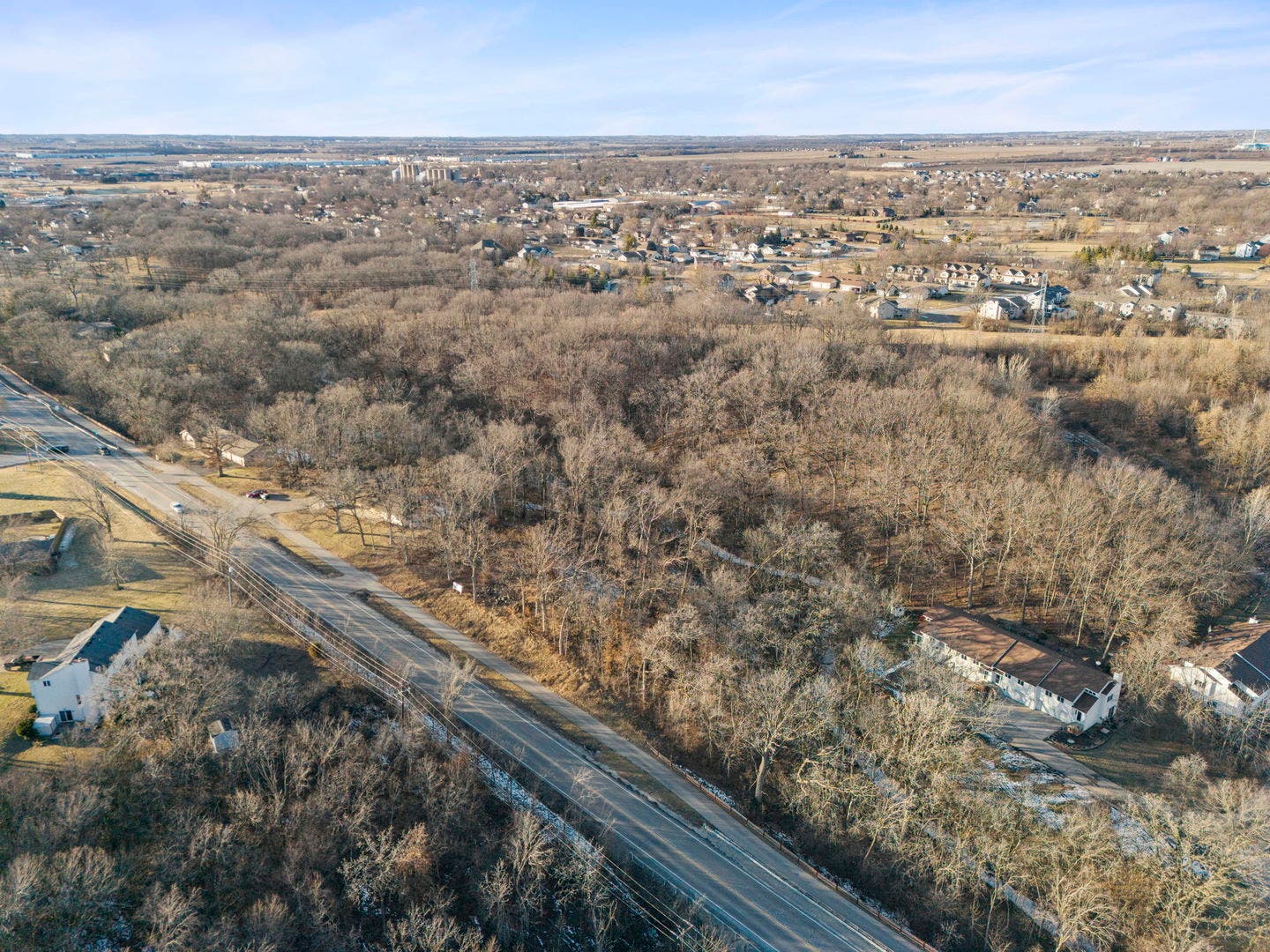 9015 E McEvilly Road, Minooka, IL 60447 9015 E McEvilly Road, Minooka, IL 60447