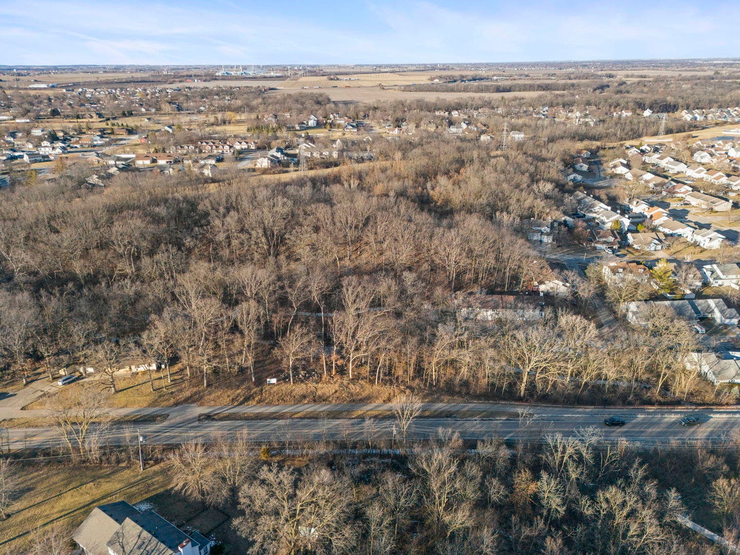 9015 E McEvilly Road, Minooka, IL 60447 9015 E McEvilly Road, Minooka, IL 60447