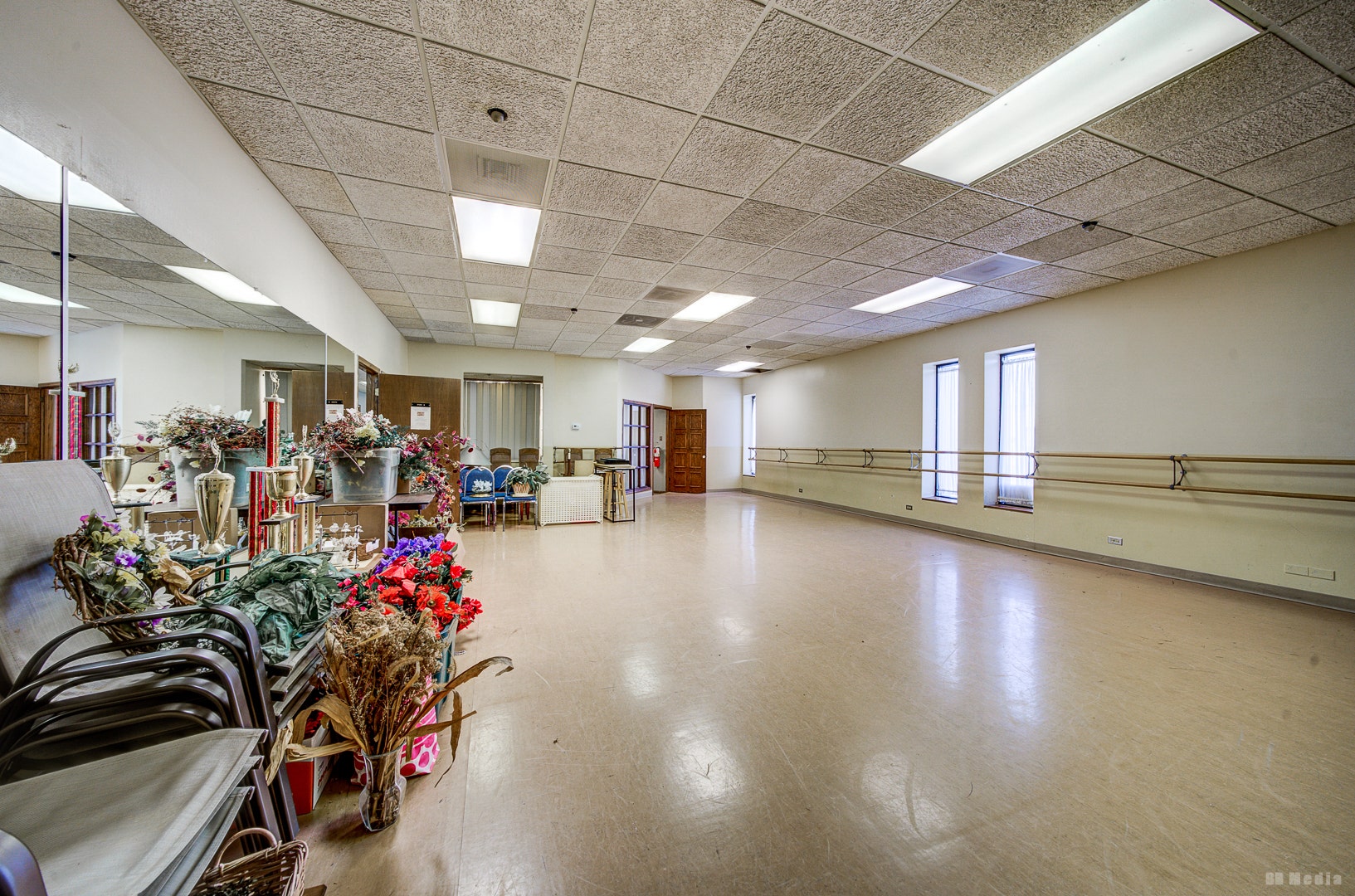 1933 Ridge Road, Homewood, IL 60430 1933 Ridge Road, Homewood, IL 60430