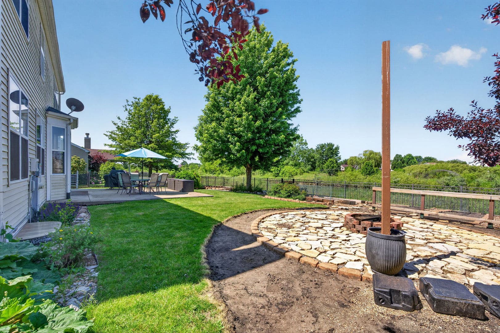 25204 Spring Street, Manhattan, IL 60442 25204 Spring Street, Manhattan, IL 60442