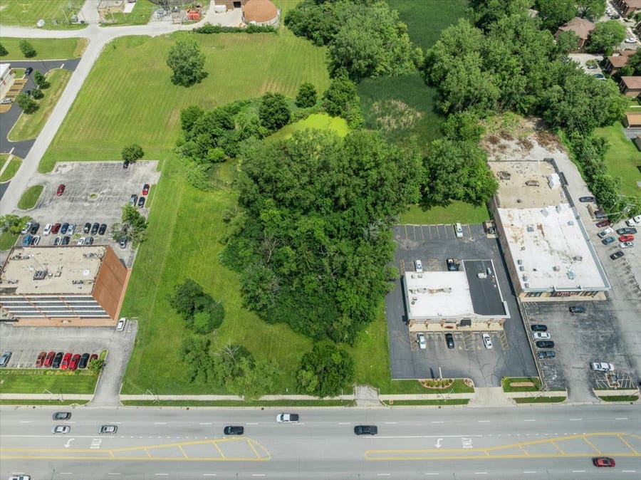 Property photo for 5310 W 159th Street, Oak Forest, IL