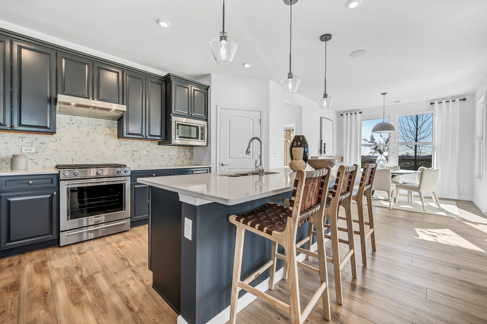 3235 Kimblewick Circle, Aurora, IL 60503 3235 Kimblewick Circle, Aurora, IL 60503