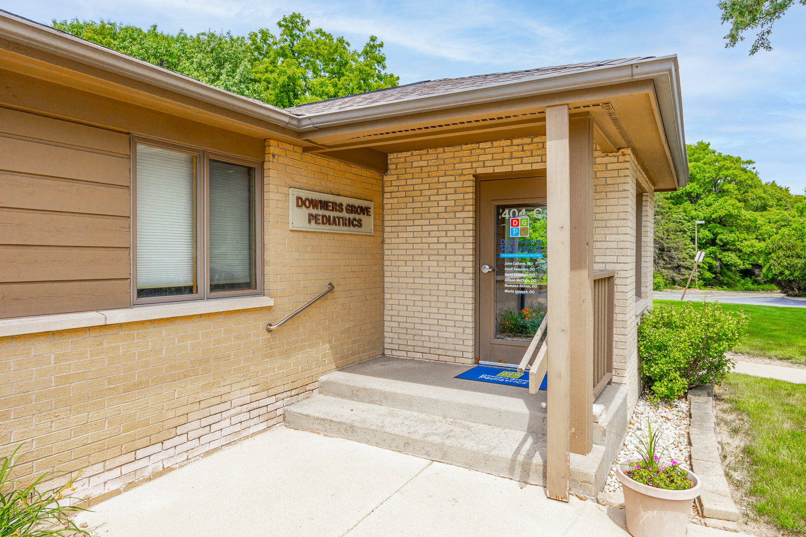 402 W Boughton Road, Bolingbrook, IL 60440 402 W Boughton Road, Bolingbrook, IL 60440