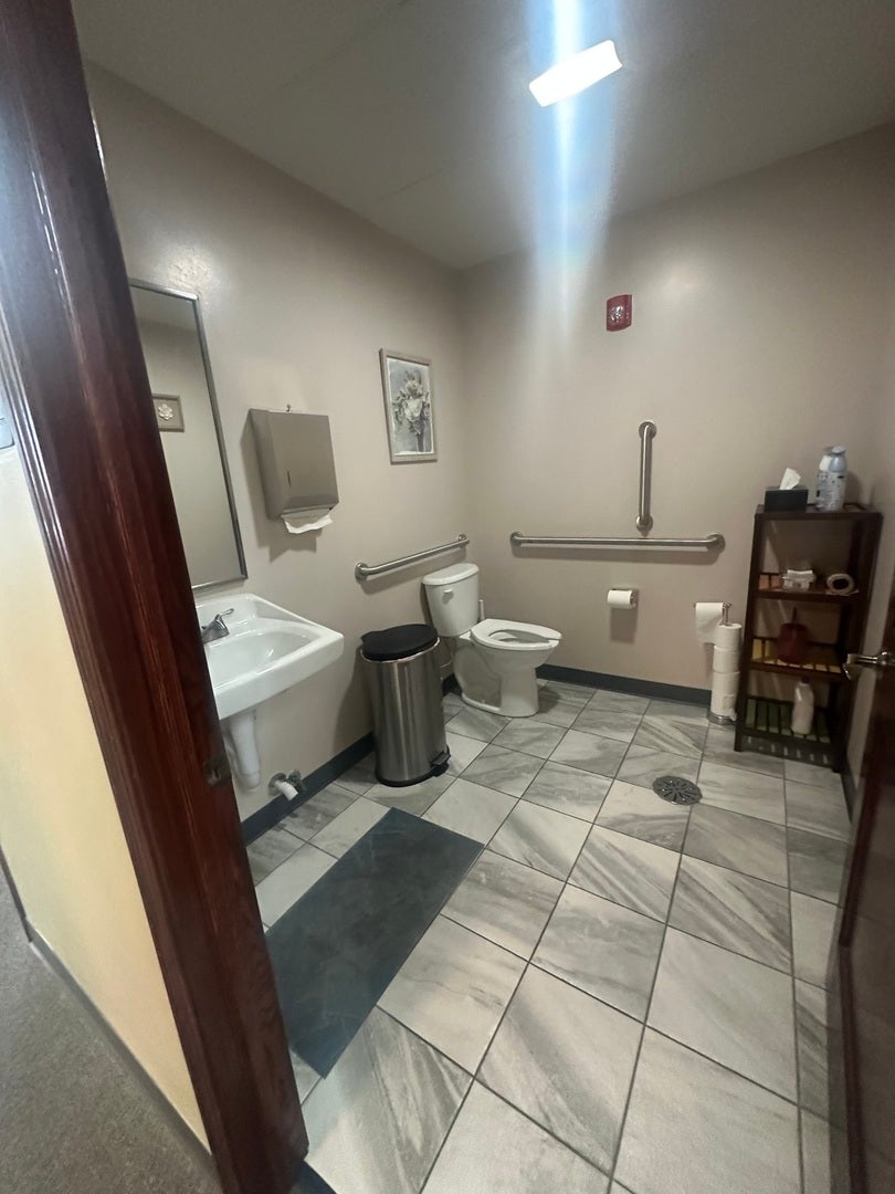 3845 MCCOY Drive, #103-105, Aurora, IL 60504 3845 MCCOY Drive, #103-105, Aurora, IL 60504