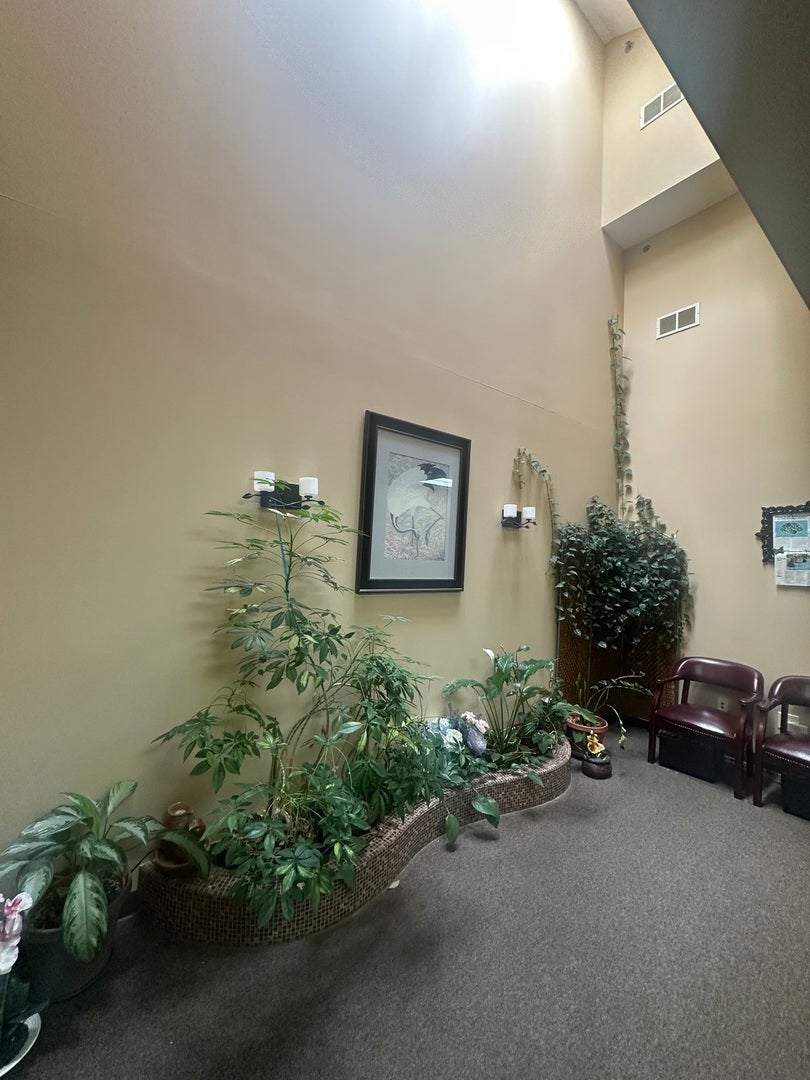 3845 MCCOY Drive, #103-105, Aurora, IL 60504 3845 MCCOY Drive, #103-105, Aurora, IL 60504